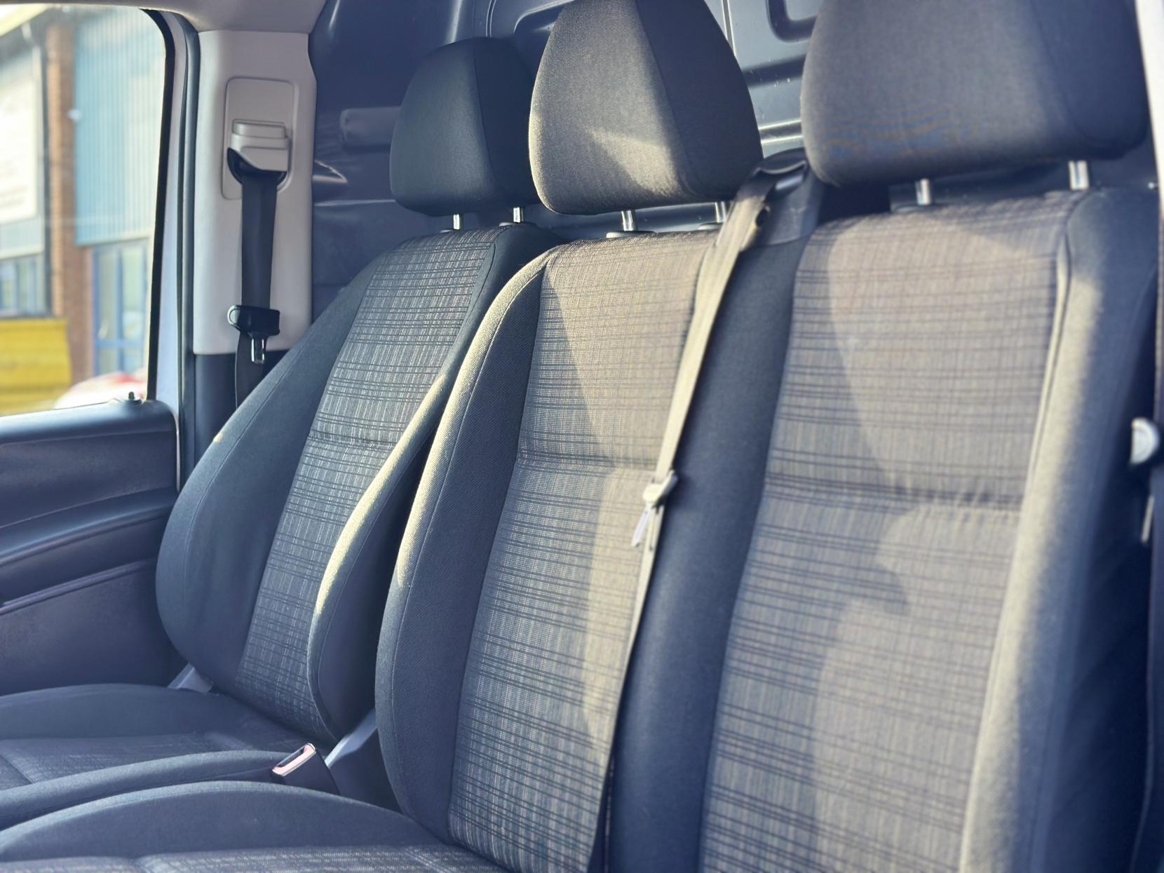 Mercedes-Benz Vito 1.6 109 CDI Panel Van 6dr Diesel Manual FWD L2 Euro 5 (88 ps)