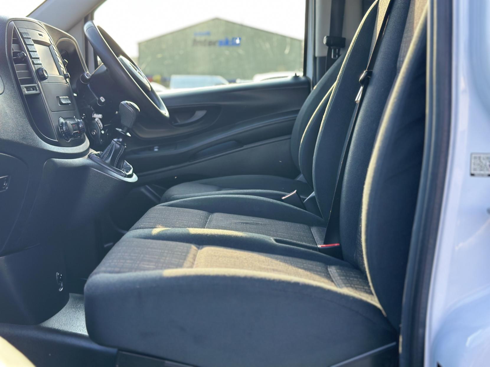 Mercedes-Benz Vito 1.6 109 CDI Panel Van 6dr Diesel Manual FWD L2 Euro 5 (88 ps)