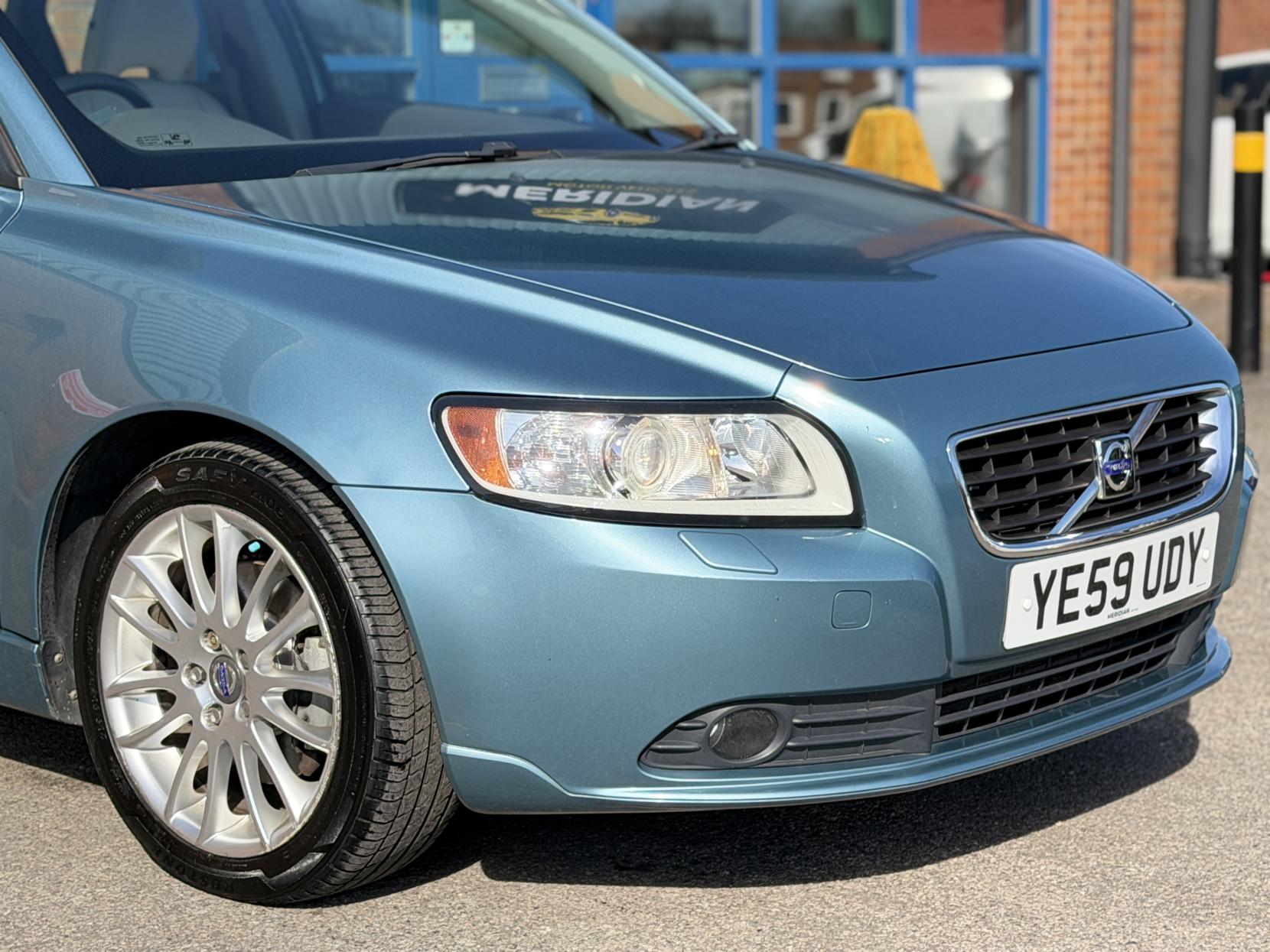 Volvo S40 2.0D GPF SE Lux Saloon 4dr Diesel Manual Euro 4 (136 ps)