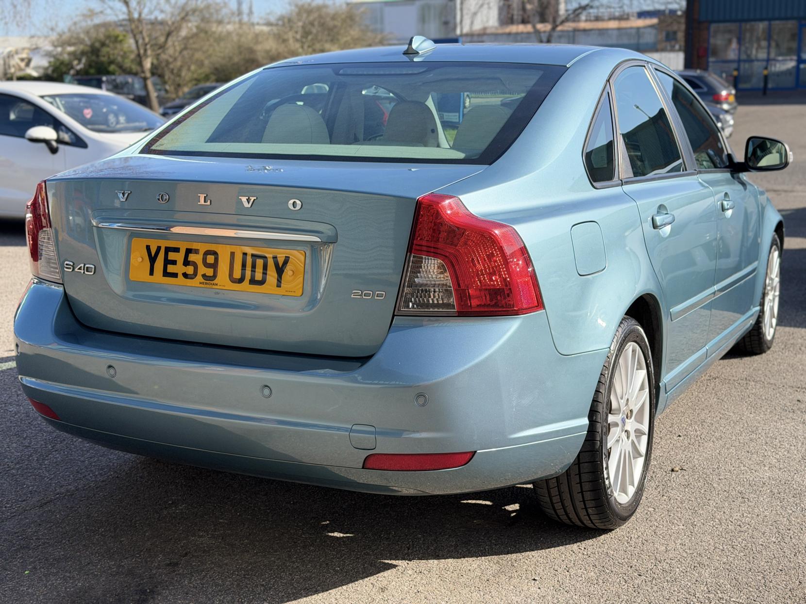 Volvo S40 2.0D GPF SE Lux Saloon 4dr Diesel Manual Euro 4 (136 ps)