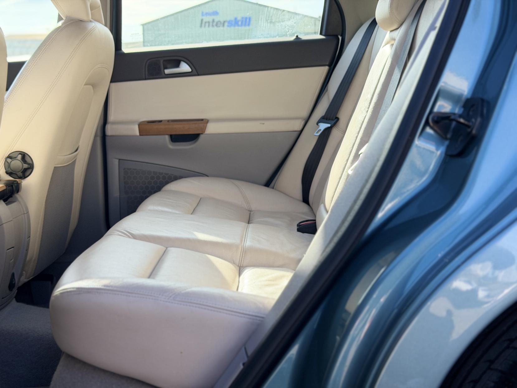 Volvo S40 2.0D GPF SE Lux Saloon 4dr Diesel Manual Euro 4 (136 ps)