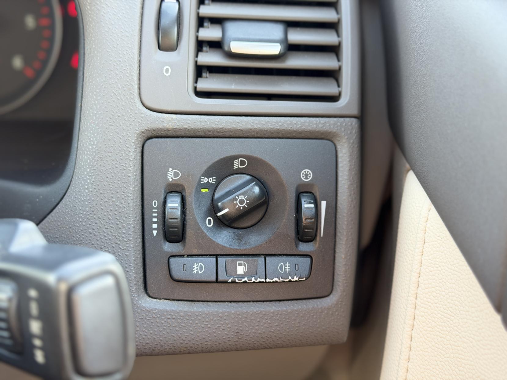 Volvo S40 2.0D GPF SE Lux Saloon 4dr Diesel Manual Euro 4 (136 ps)