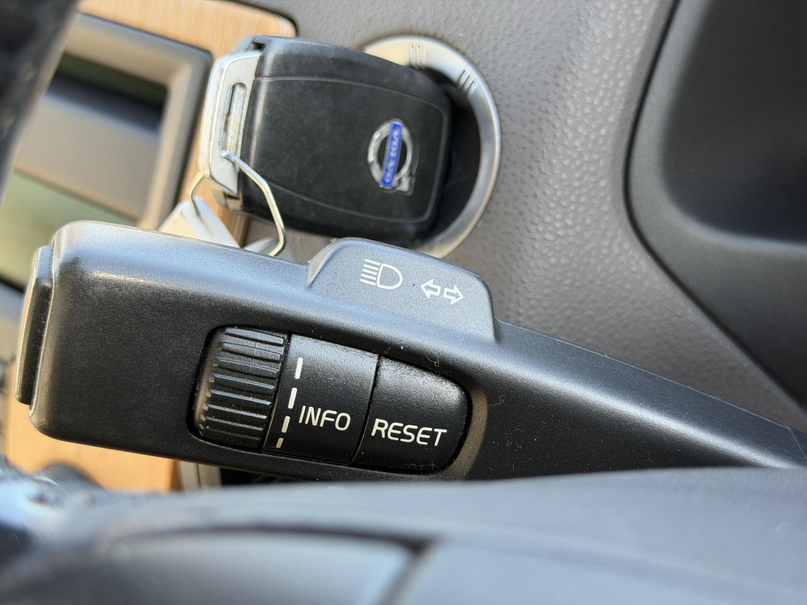 Volvo S40 2.0D GPF SE Lux Saloon 4dr Diesel Manual Euro 4 (136 ps)