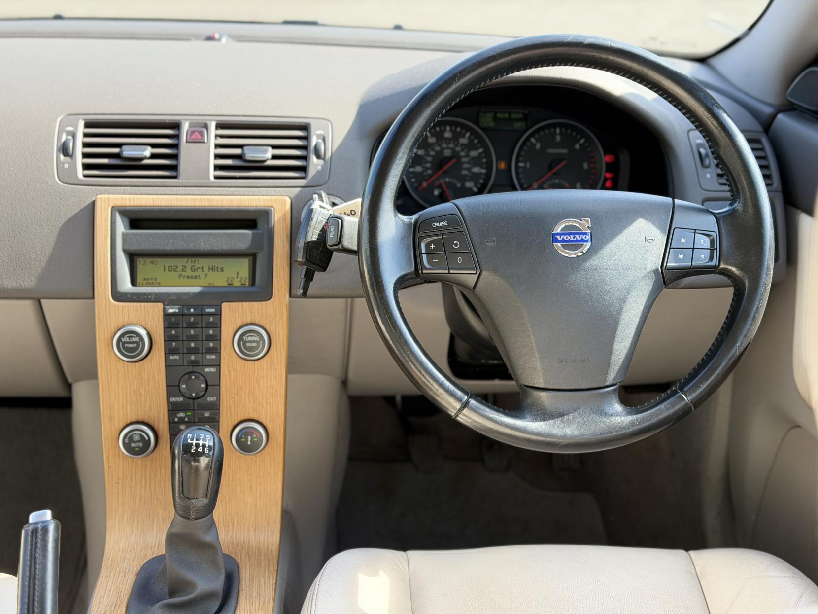 Volvo S40 2.0D GPF SE Lux Saloon 4dr Diesel Manual Euro 4 (136 ps)