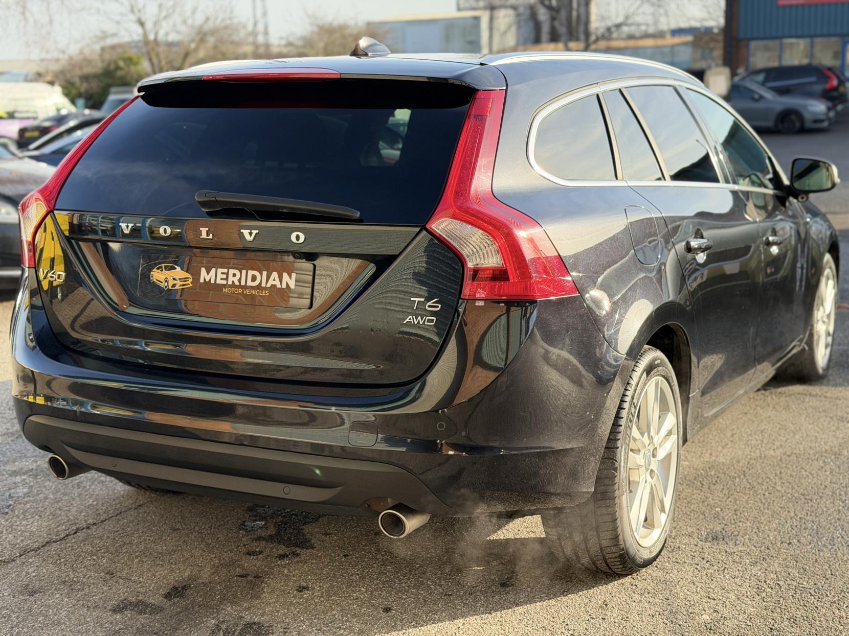 Volvo V60 3.0 T6 SE Premium Saloon 4dr Petrol Geartronic AWD Euro 5 (304 ps)