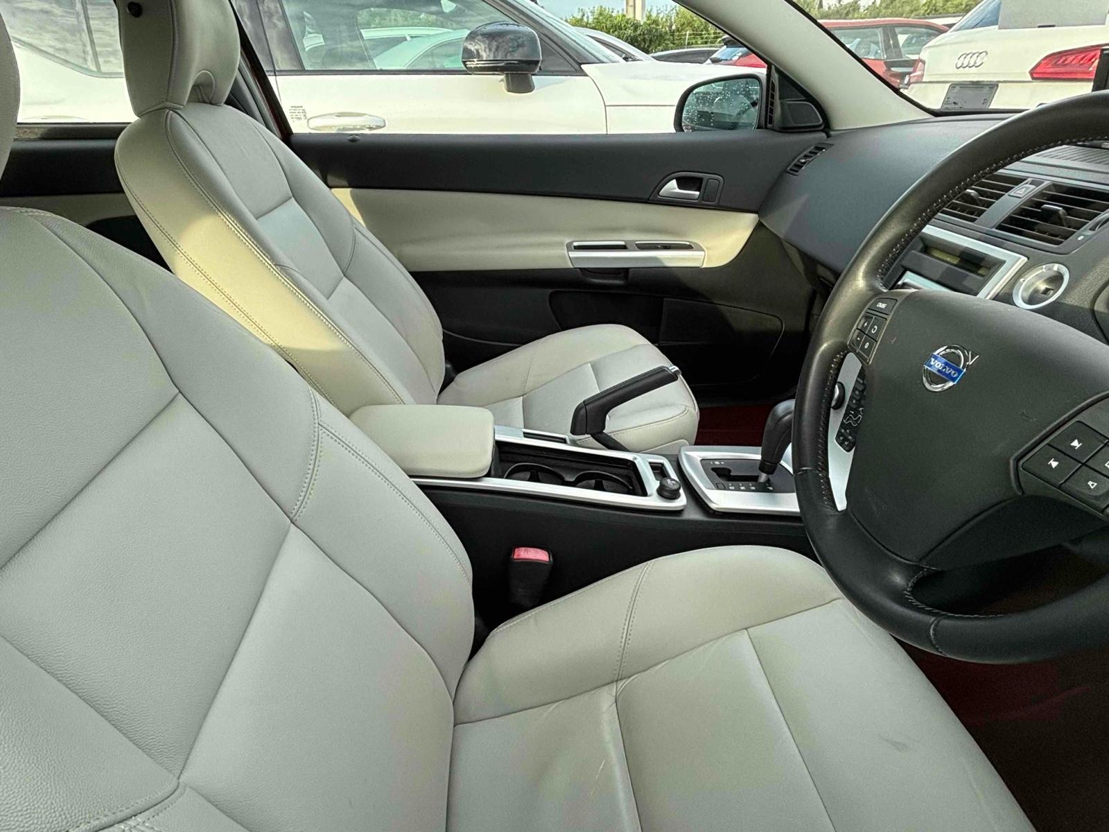 Volvo C30 2.0 C30 (facelift 2010)