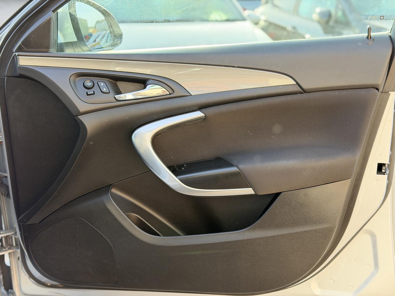 Vauxhall Insignia 2.0 CDTi ecoFLEX Design Nav Sports Tourer 5dr Diesel Manual Euro 6 (s/s) (170 ps)