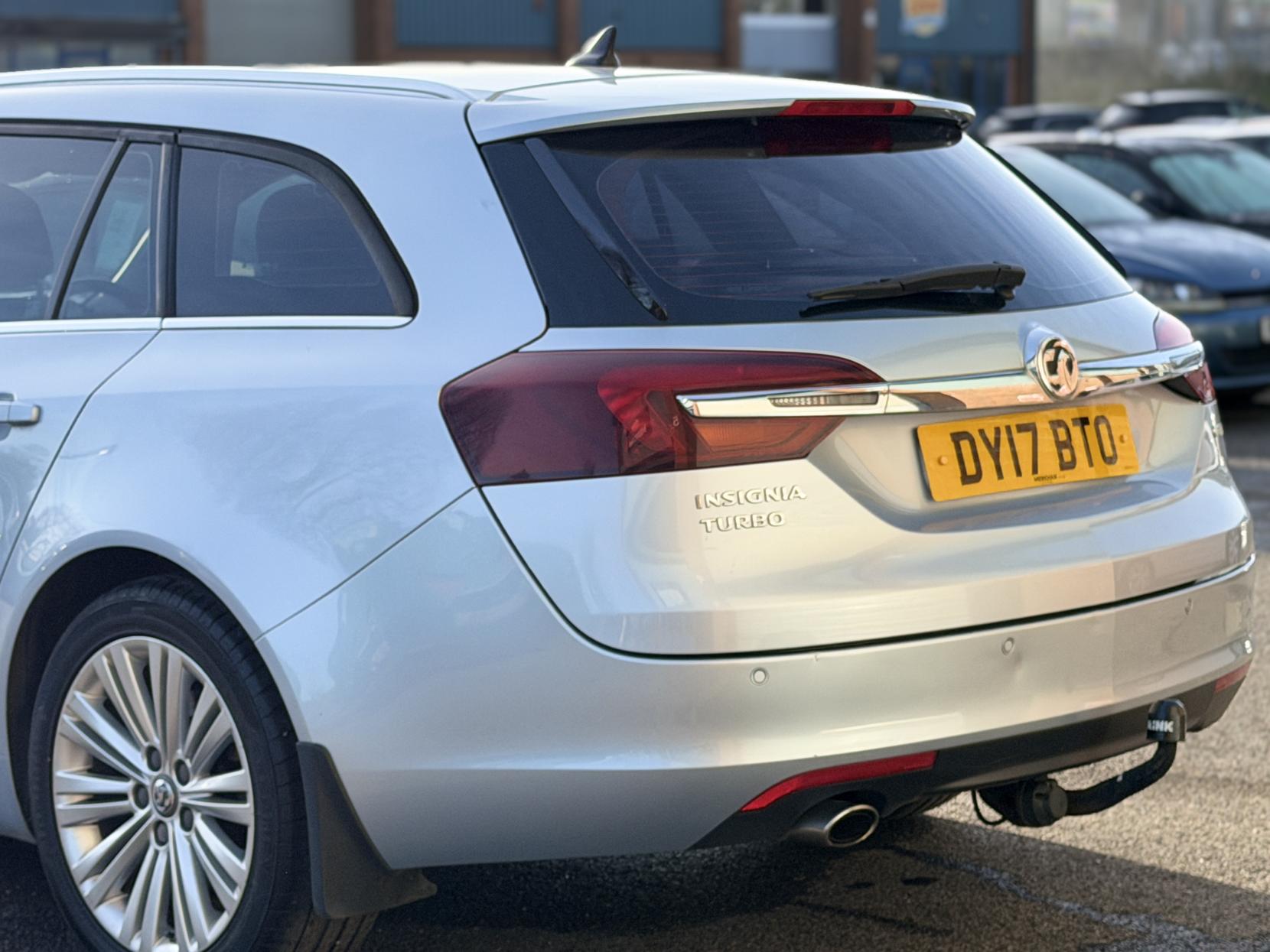 Vauxhall Insignia 2.0 CDTi ecoFLEX Design Nav Sports Tourer 5dr Diesel Manual Euro 6 (s/s) (170 ps)