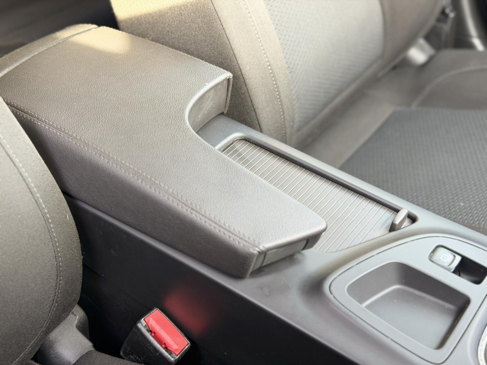 Vauxhall Insignia 2.0 CDTi ecoFLEX Design Nav Sports Tourer 5dr Diesel Manual Euro 6 (s/s) (170 ps)