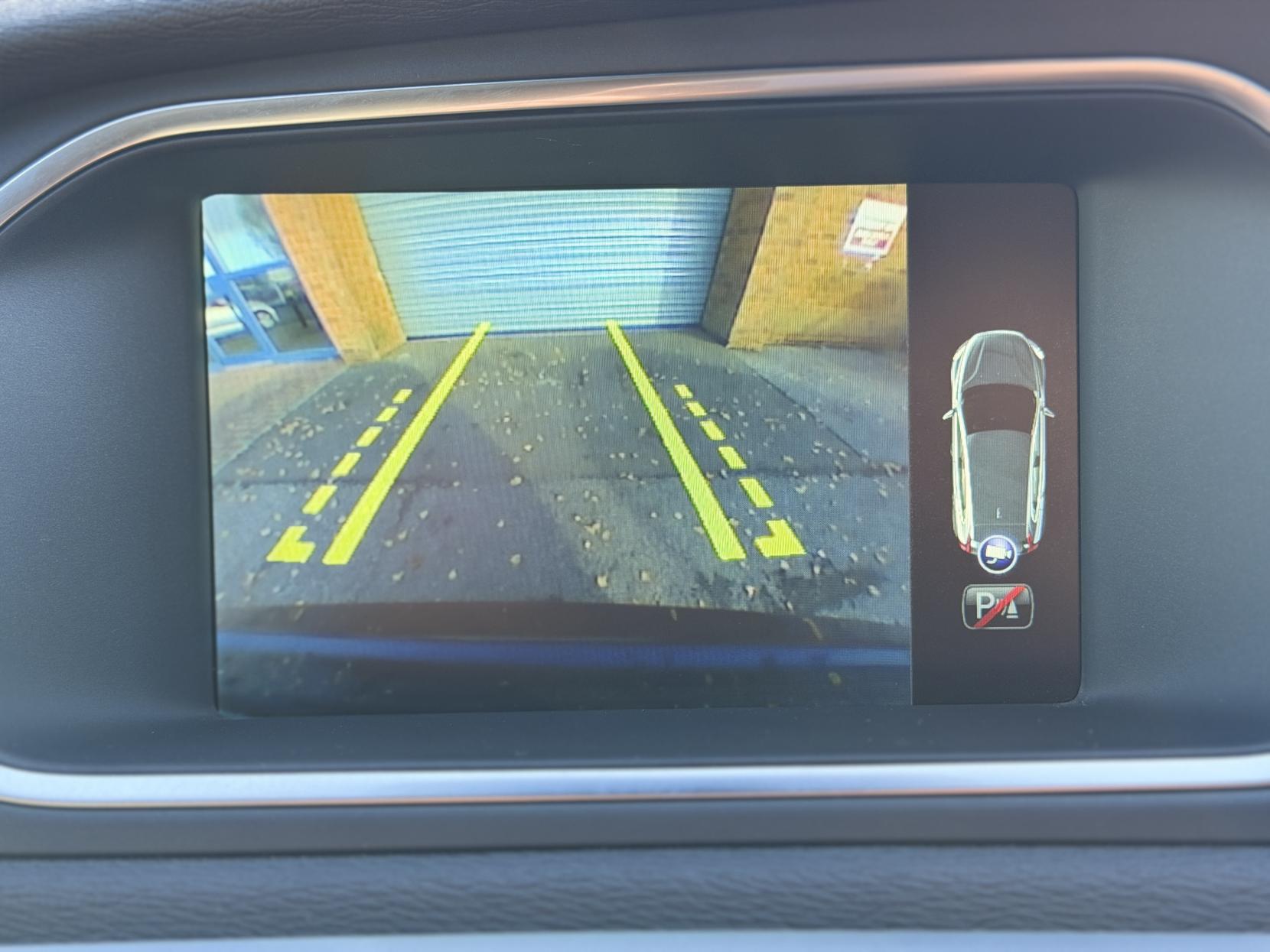 Volvo V40 2.0 D4 SE Lux Nav Hatchback 5dr Diesel Geartronic Euro 6 (s/s) (190 ps)