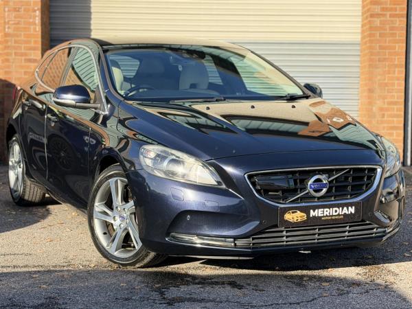 Volvo V40 2.0 D4 SE Lux Nav Hatchback 5dr Diesel Geartronic Euro 6 (s/s) (190 ps)