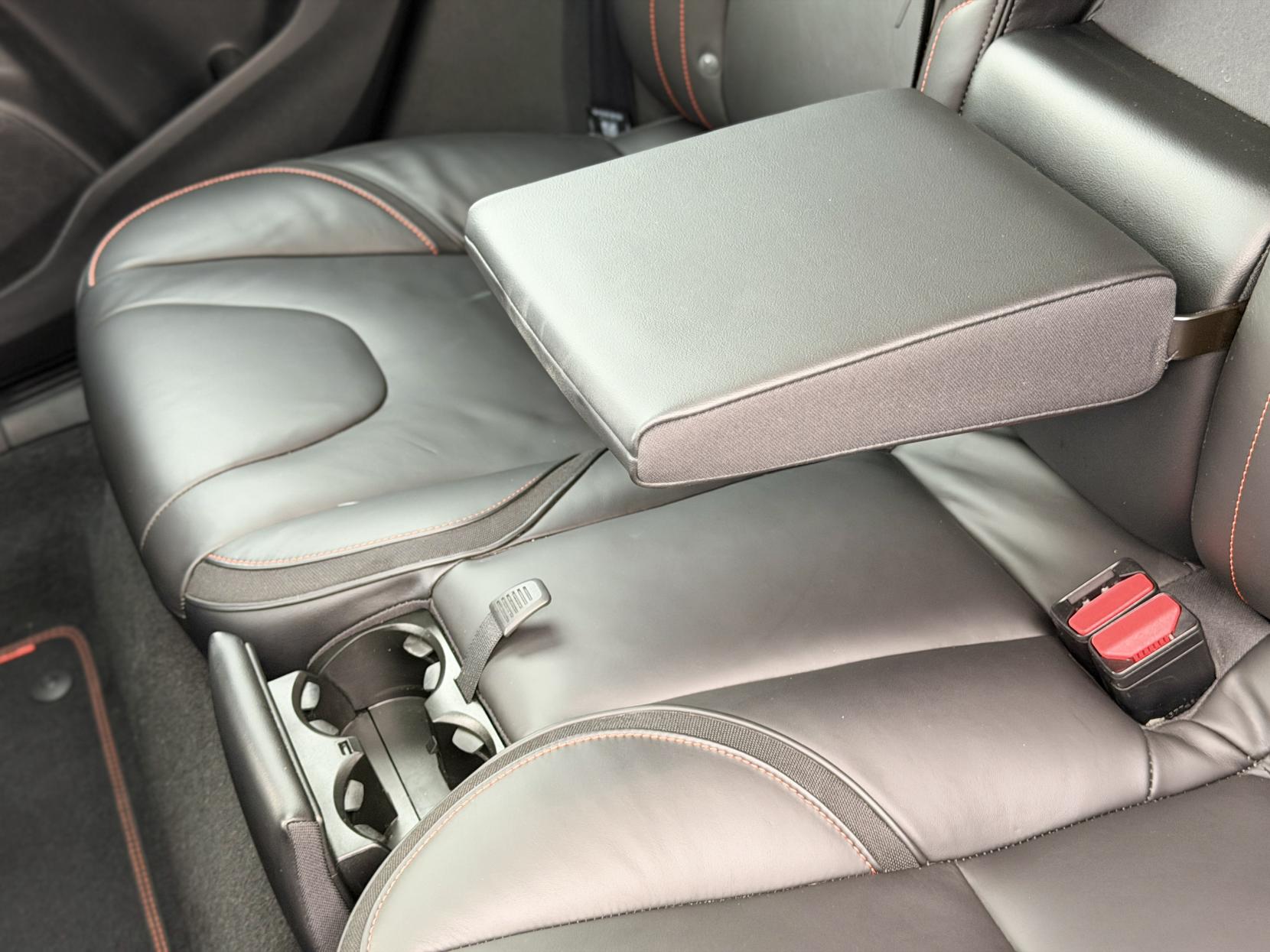 Volvo V40 1.6 T4 SE LUX NAV OCEAN RACE EDITON 