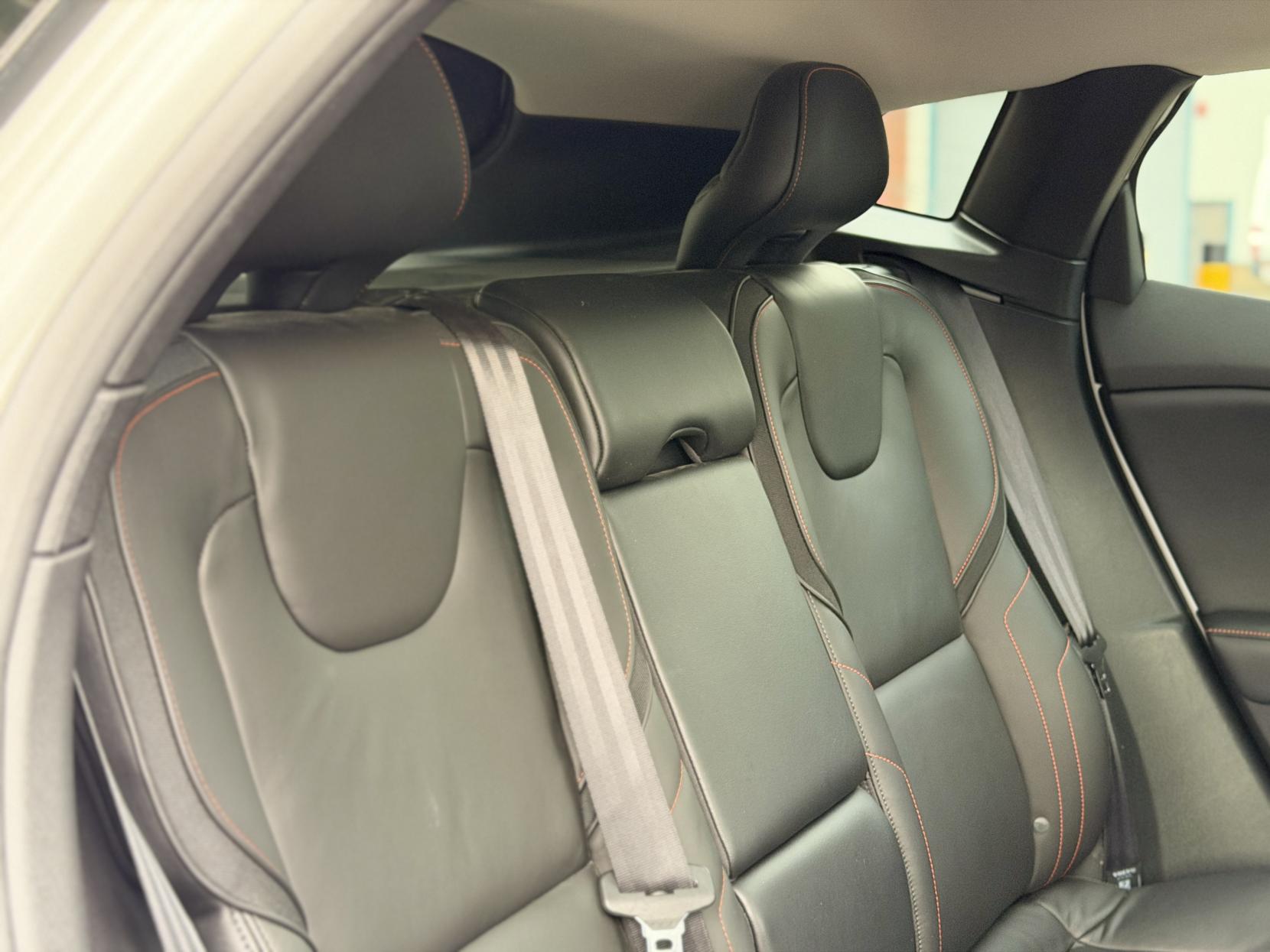 Volvo V40 1.6 T4 SE LUX NAV OCEAN RACE EDITON 