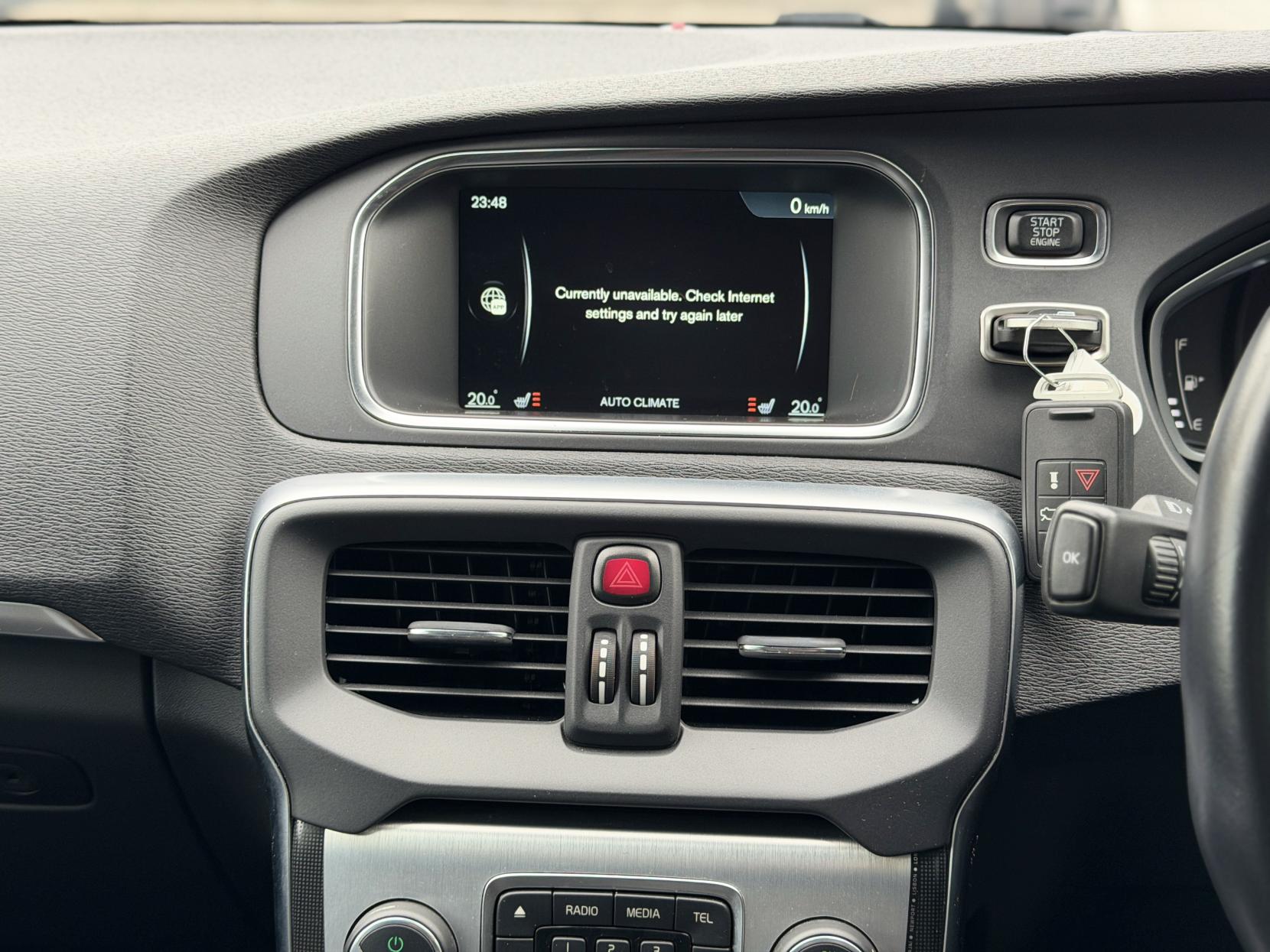 Volvo V40 1.6 T4 SE LUX NAV OCEAN RACE EDITON 