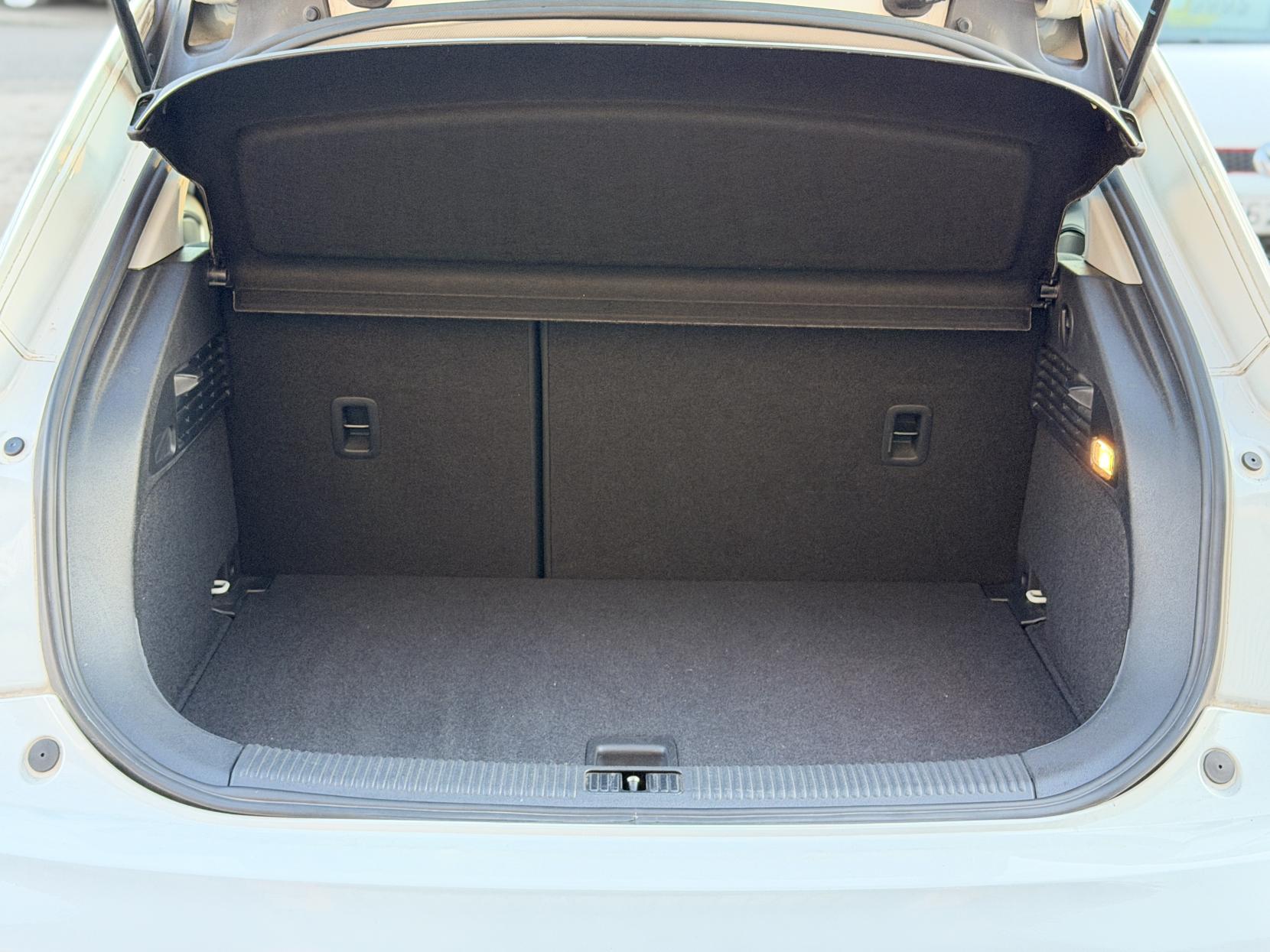 Audi A1 1.4 TFSI Attraction Hatchback 5dr Petrol S Tronic Euro 5 (s/s) (122 ps)