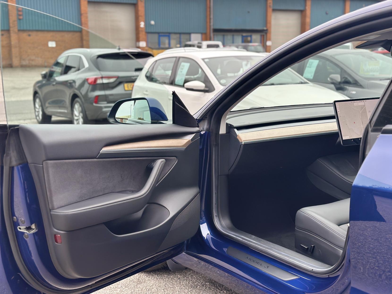 Tesla Model 3 (Dual Motor) Long Range Saloon 4dr Electric Auto 4WDE (346 ps)