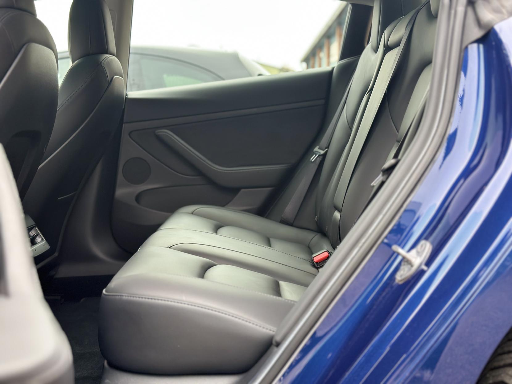 Tesla Model 3 (Dual Motor) Long Range Saloon 4dr Electric Auto 4WDE (346 ps)