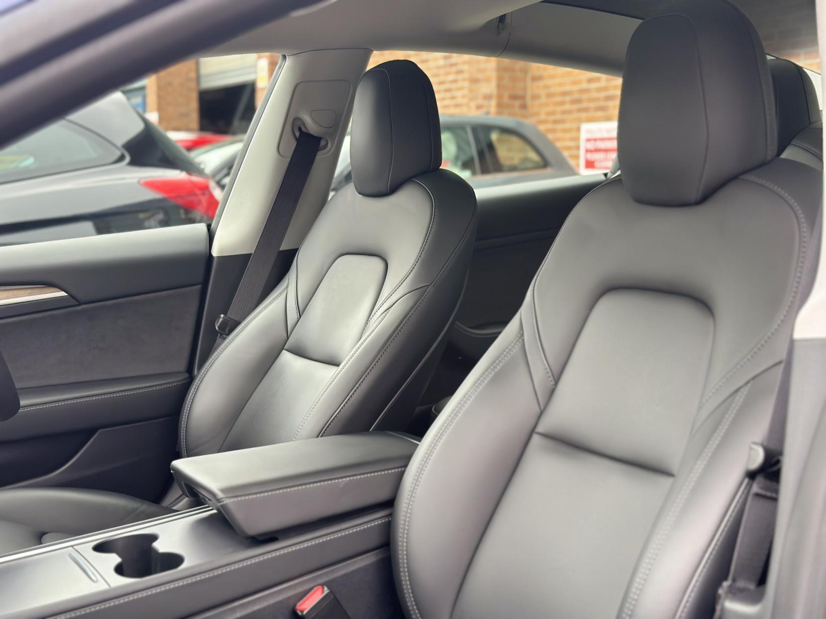 Tesla Model 3 (Dual Motor) Long Range Saloon 4dr Electric Auto 4WDE (346 ps)