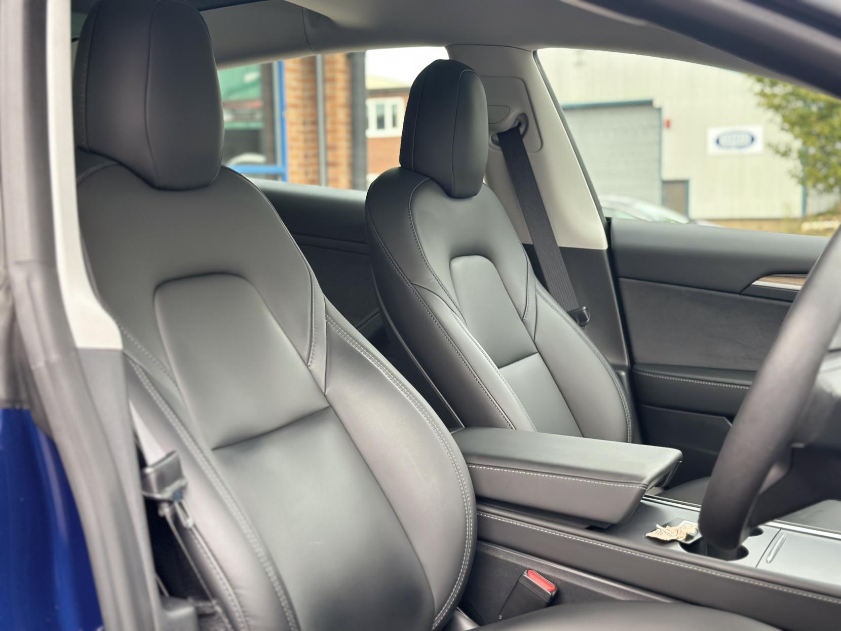 Tesla Model 3 (Dual Motor) Long Range Saloon 4dr Electric Auto 4WDE (346 ps)