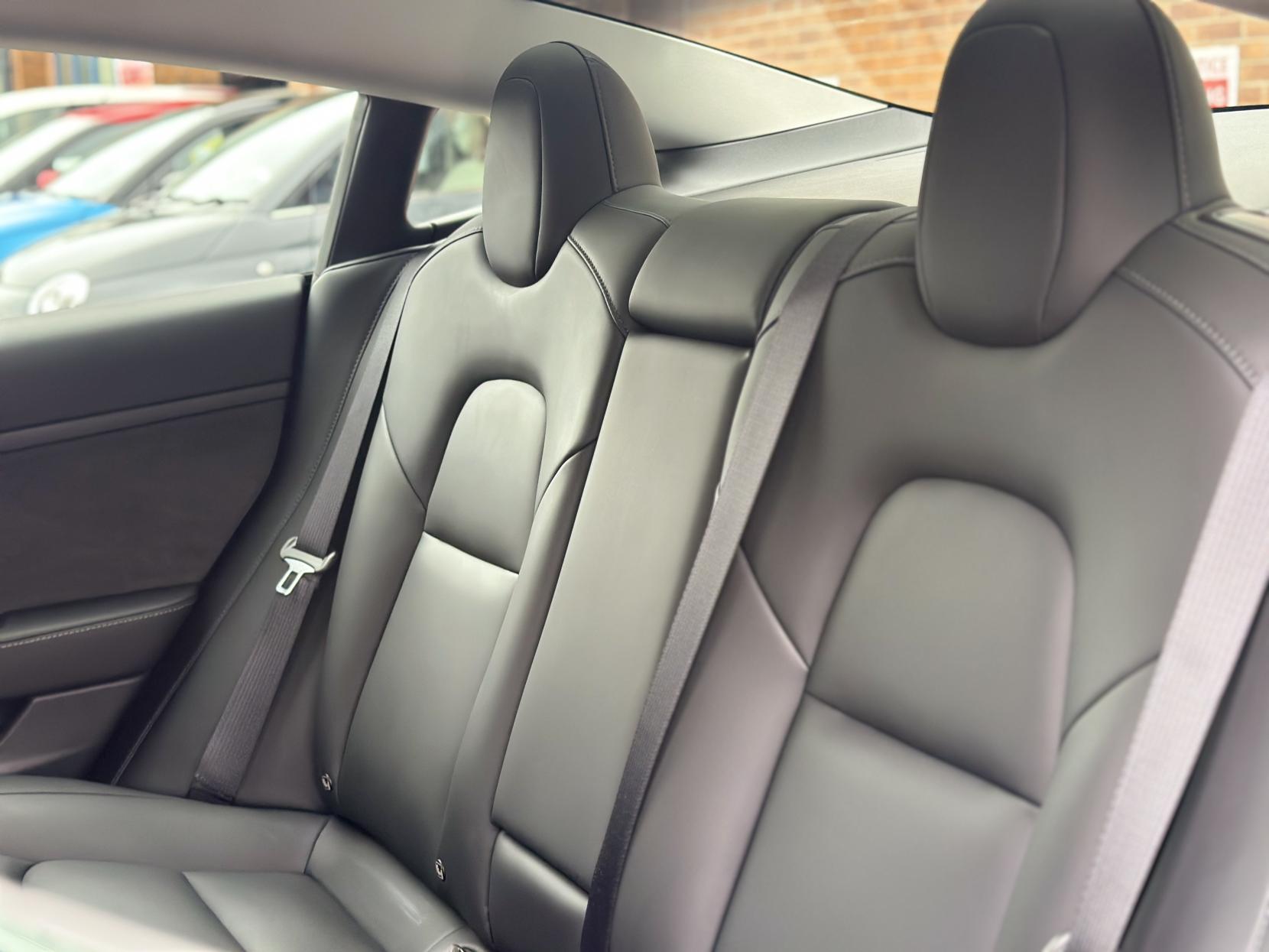 Tesla Model 3 (Dual Motor) Long Range Saloon 4dr Electric Auto 4WDE (346 ps)