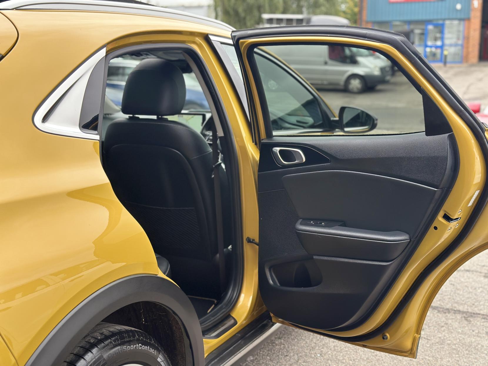 Kia XCeed 1.6 GDi 8.9kWh First Edition SUV 5dr Petrol Plug-in Hybrid DCT Euro 6 (s/s) (139 bhp)