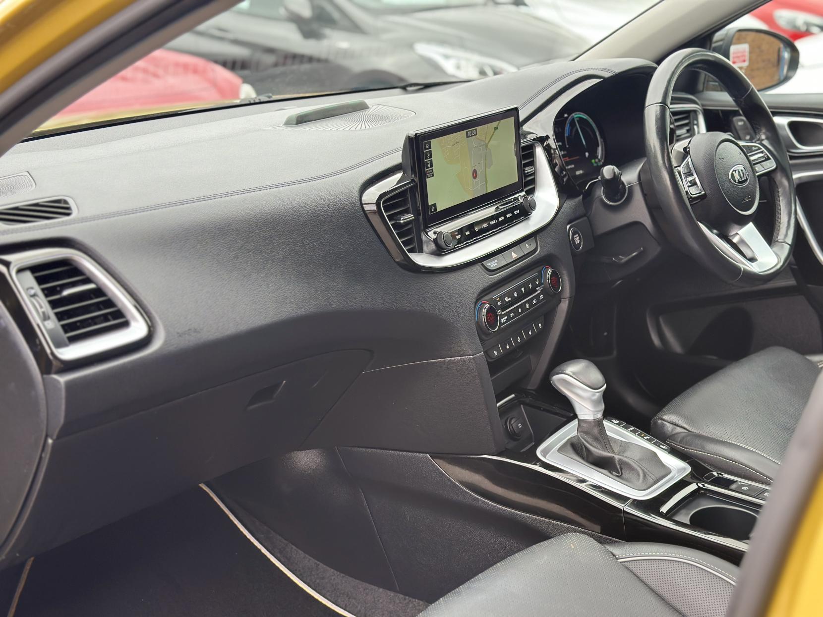 Kia XCeed 1.6 GDi 8.9kWh First Edition SUV 5dr Petrol Plug-in Hybrid DCT Euro 6 (s/s) (139 bhp)