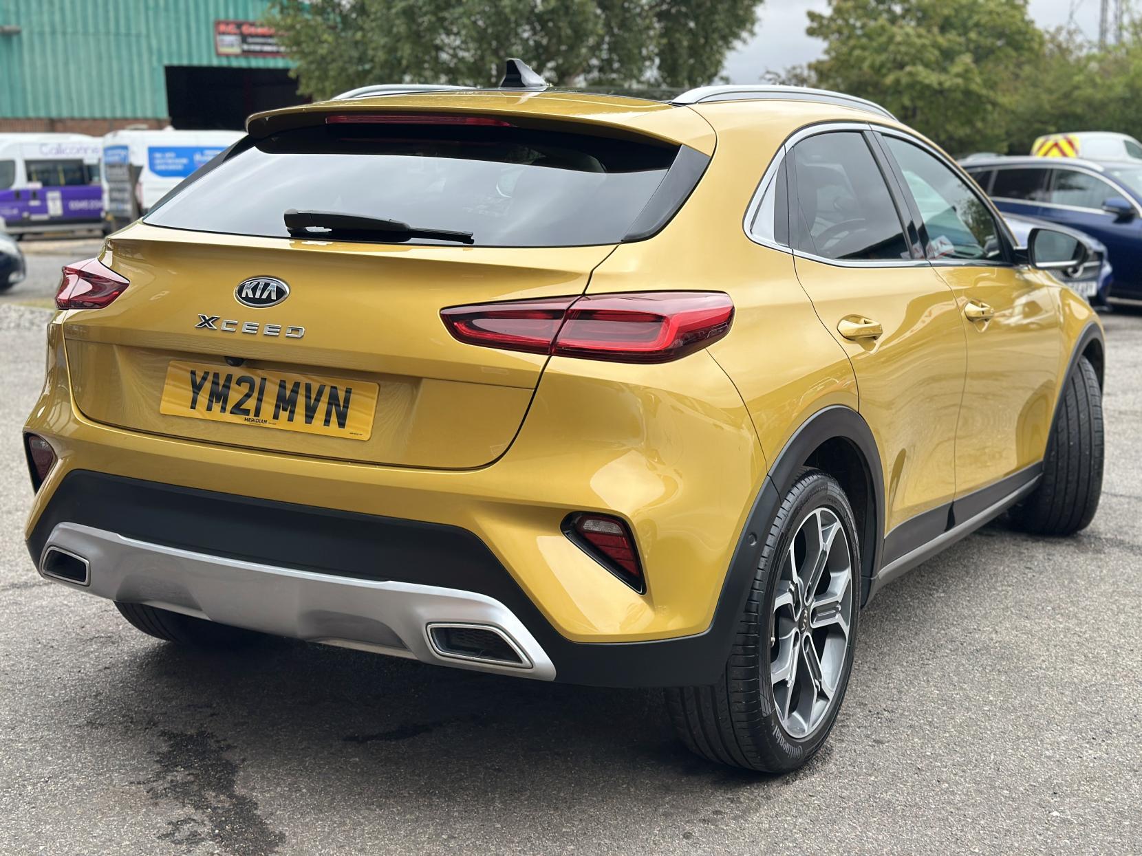 Kia XCeed 1.6 GDi 8.9kWh First Edition SUV 5dr Petrol Plug-in Hybrid DCT Euro 6 (s/s) (139 bhp)