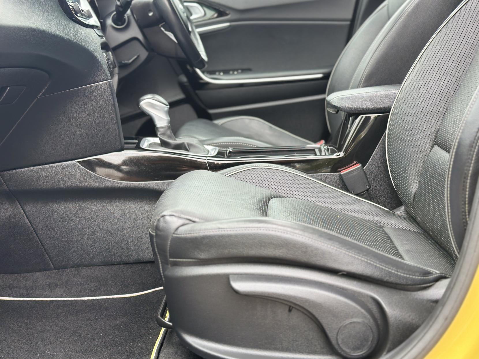 Kia XCeed 1.6 GDi 8.9kWh First Edition SUV 5dr Petrol Plug-in Hybrid DCT Euro 6 (s/s) (139 bhp)