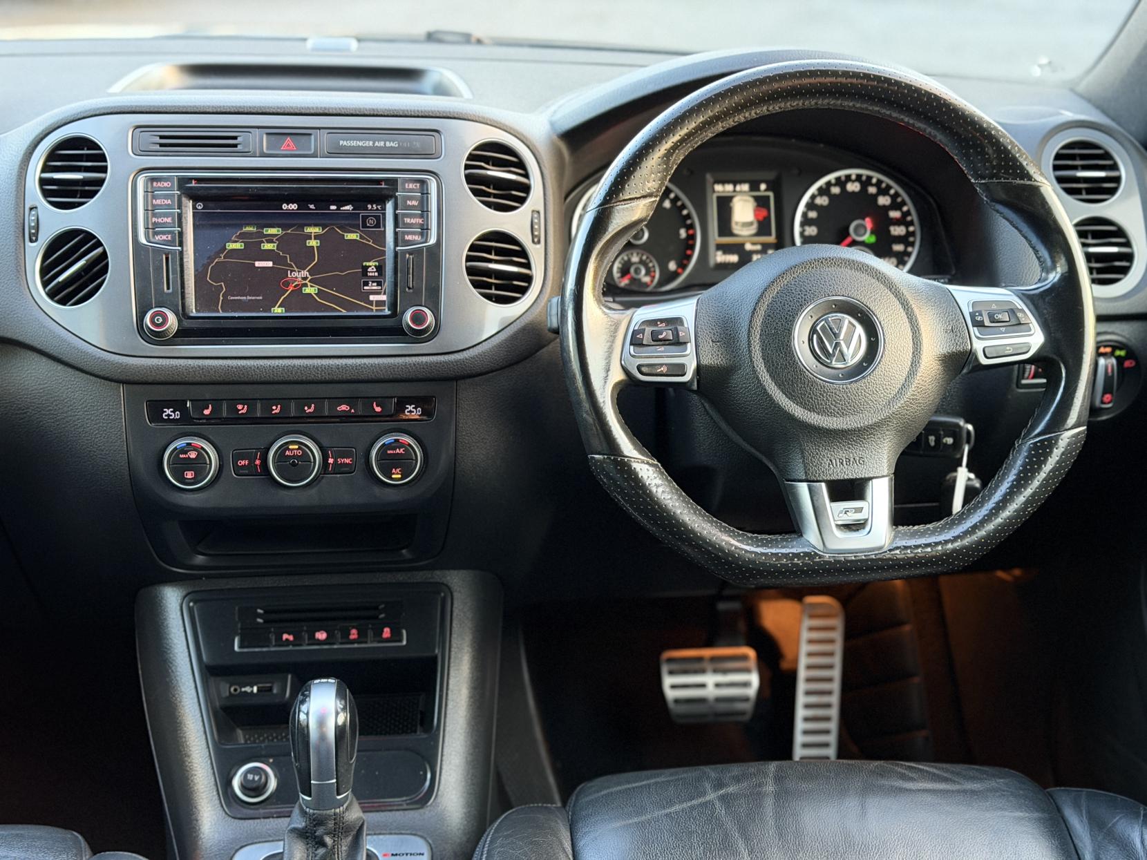 Volkswagen Tiguan 2.0 TDI BlueMotion Tech R-Line Edition SUV 5dr Diesel DSG 4WD Euro 6 (s/s) (150 ps)