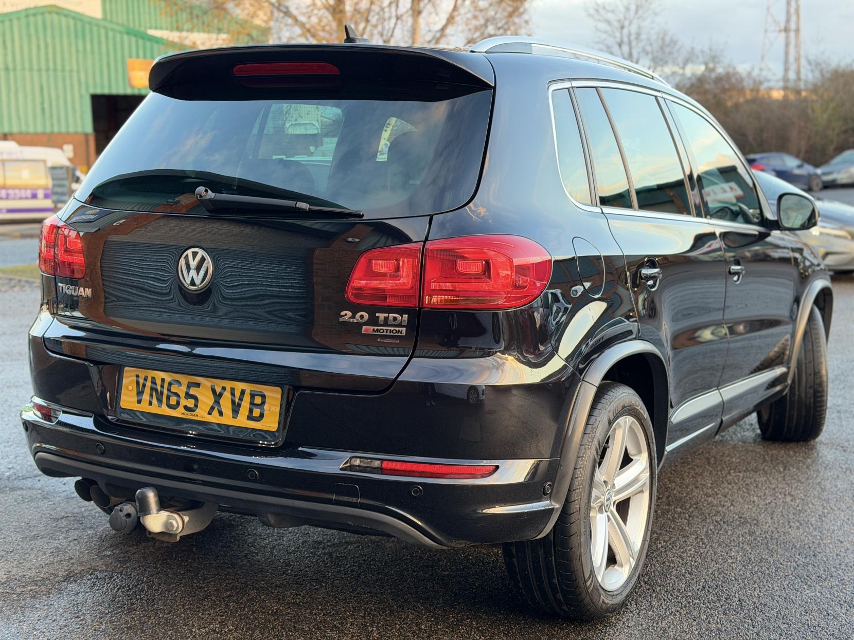 Volkswagen Tiguan 2.0 TDI BlueMotion Tech R-Line Edition SUV 5dr Diesel DSG 4WD Euro 6 (s/s) (150 ps)
