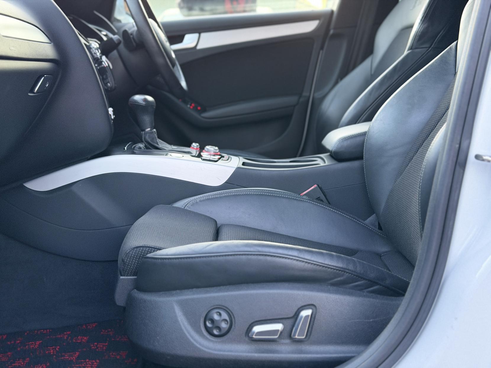 Audi A4 Avant 2.0 TFSI S line Estate 5dr Petrol Multitronic 