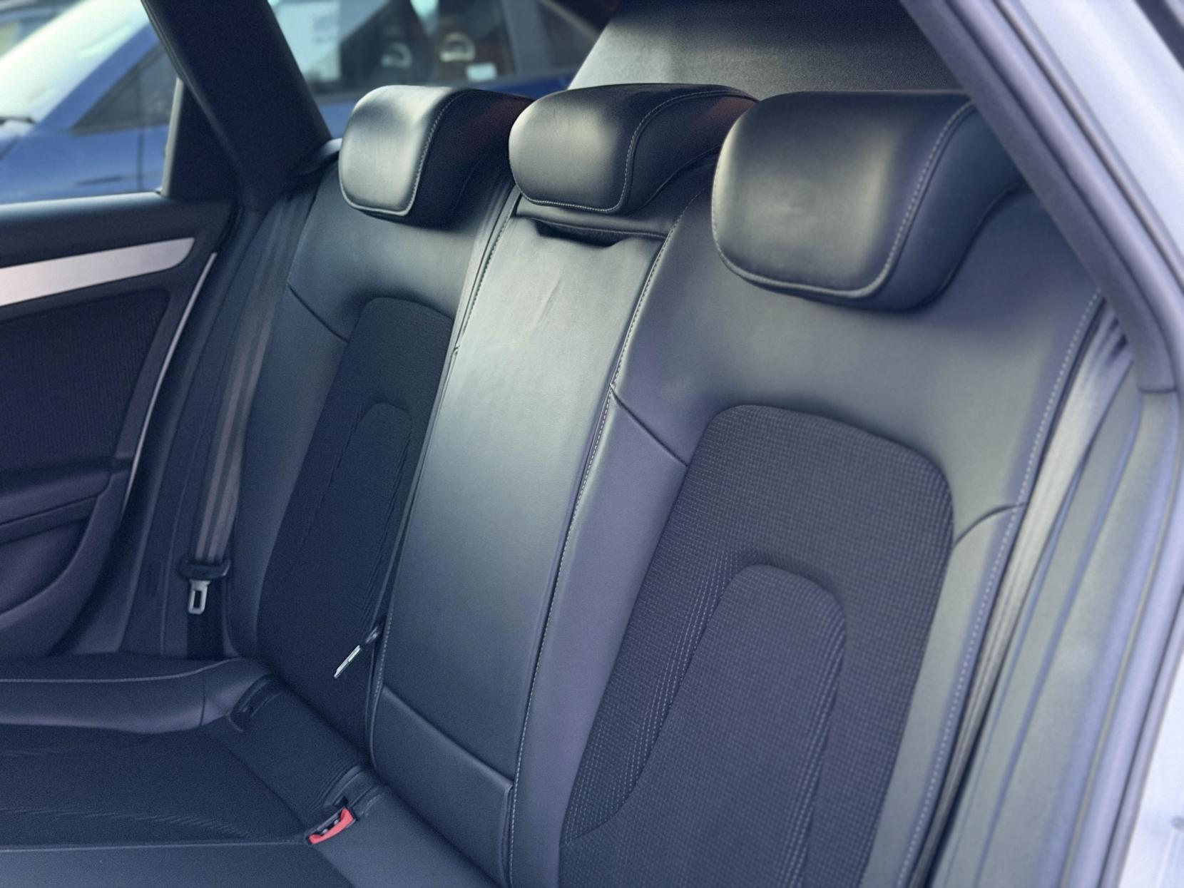 Audi A4 Avant 2.0 TFSI S line Estate 5dr Petrol Multitronic 