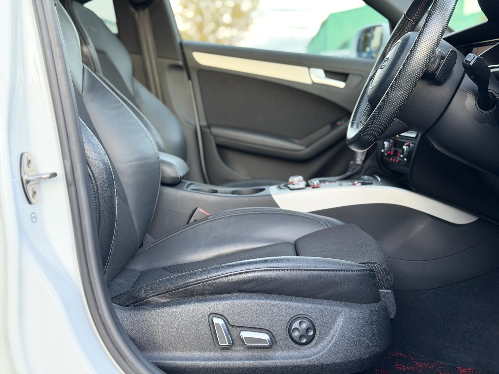 Audi A4 Avant 2.0 TFSI S line Estate 5dr Petrol Multitronic 