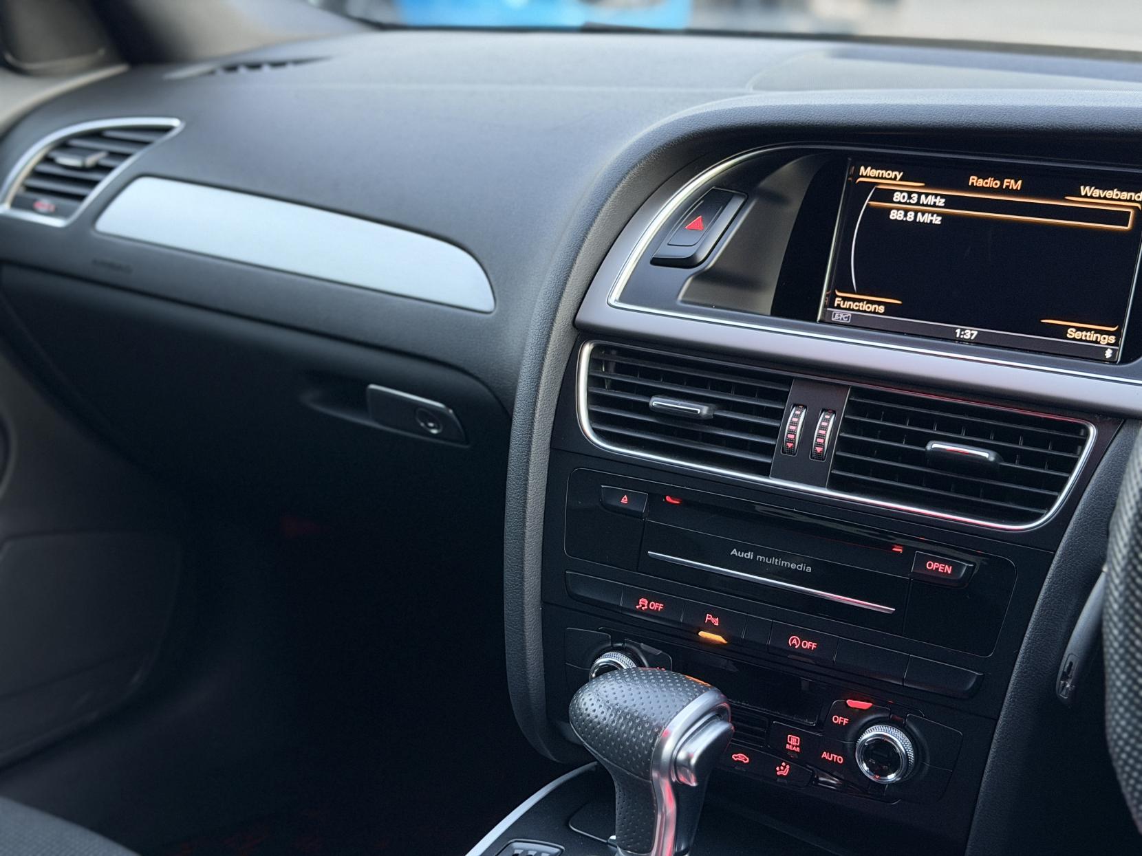 Audi A4 Avant 2.0 TFSI S line Estate 5dr Petrol Multitronic 