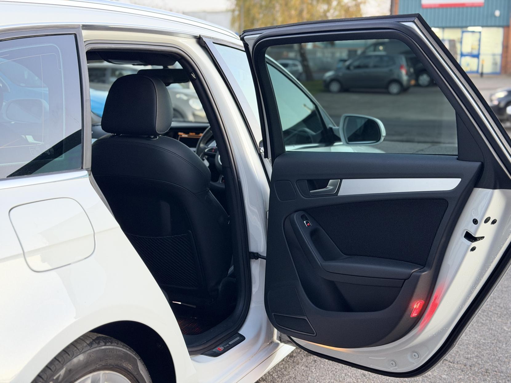 Audi A4 Avant 2.0 TFSI S line Estate 5dr Petrol Multitronic 