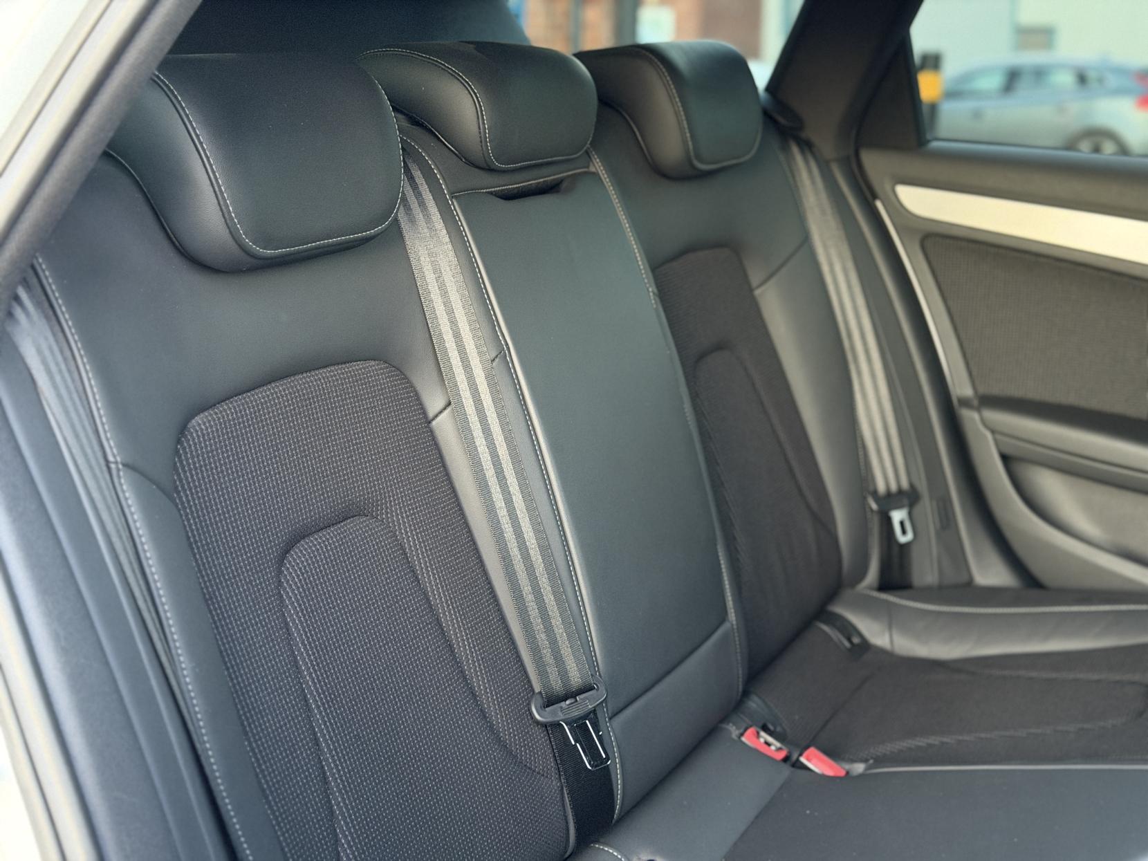 Audi A4 Avant 2.0 TFSI S line Estate 5dr Petrol Multitronic 