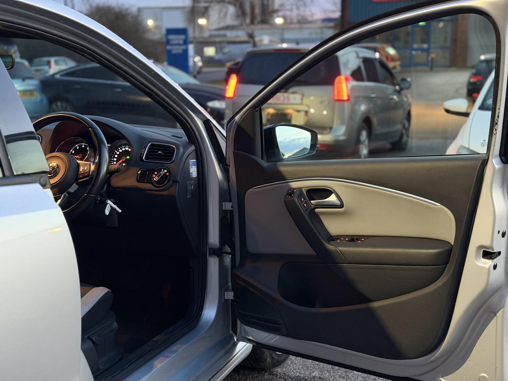 Volkswagen Polo 1.4 TSI BlueMotion Tech ACT BlueGT Hatchback 5dr Petrol DSG Euro 6 (s/s) (150 ps)