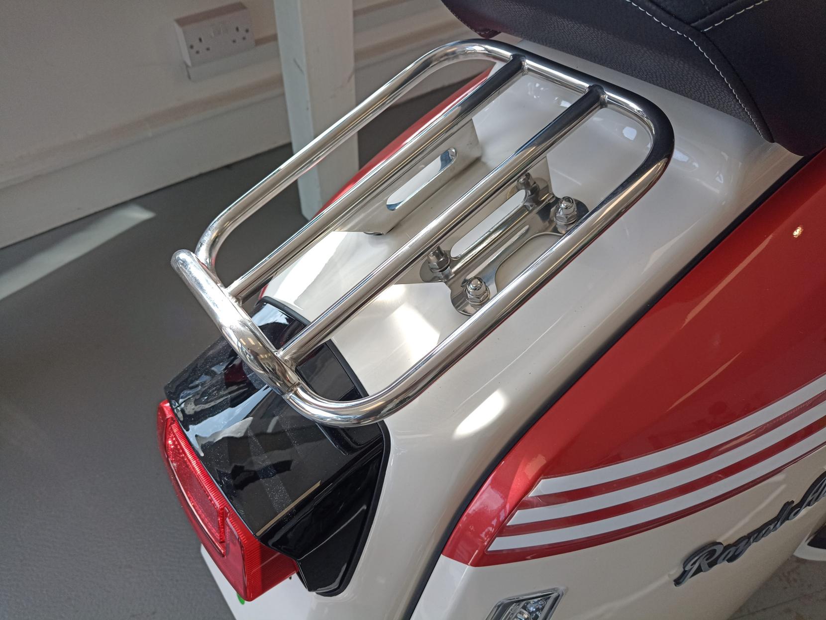 Royal Alloy GP 125 125 LC Scooter (2018 - )