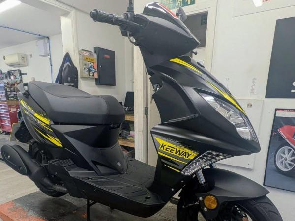 Keeway Fact 50 50 Moped Petrol Automatic Euro 5 (2 ps)