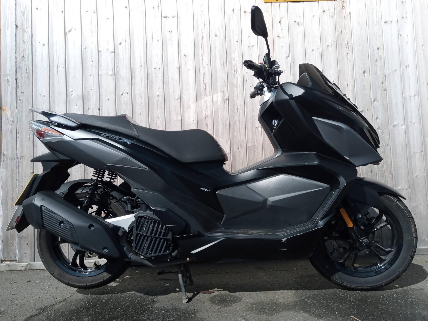 Sym Jet X 125 Scooter Petrol Automatic (12.47 bhp) - Sym - Bikes