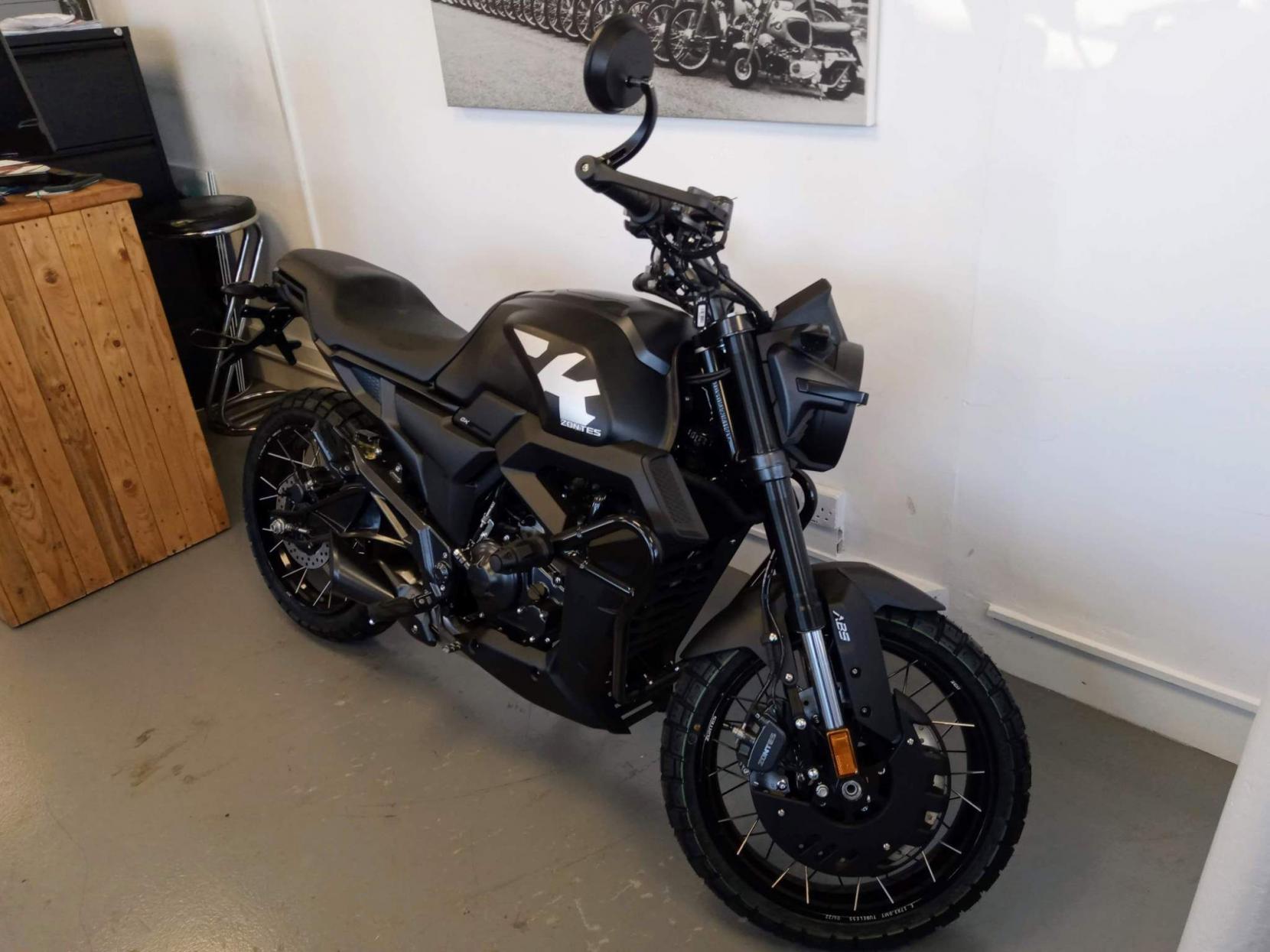 Zontes ZT125-GK 125 125 Naked (2020 - )