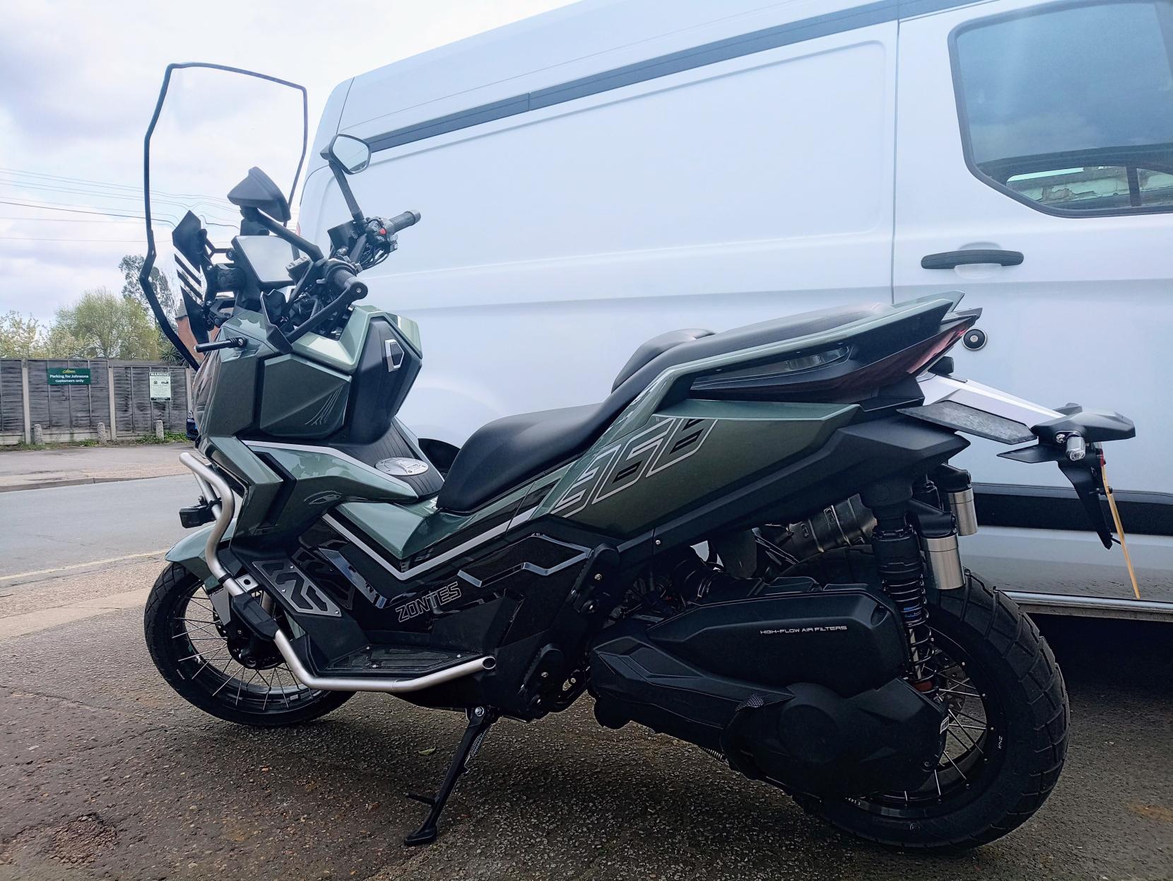 Zontes ZT368T-G 368 Scooter Petrol CVT Euro 5 (39 ps)