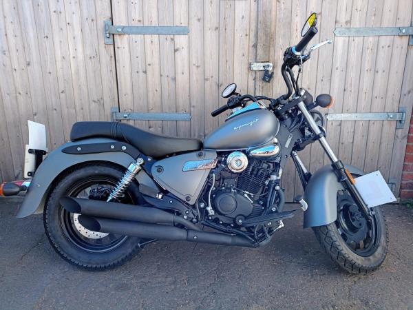 Keeway Superlight 125 125 Custom Cruiser Petrol Manual Euro 5 (10 ps)