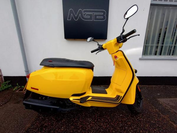 Lambretta V125 Special 125 Scooter (2018 - )