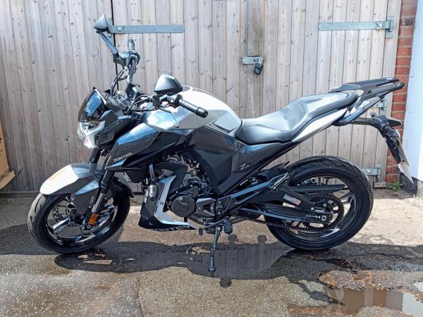Zontes ZT125-Z2 125 Naked Petrol Manual Euro 5 (15 ps)