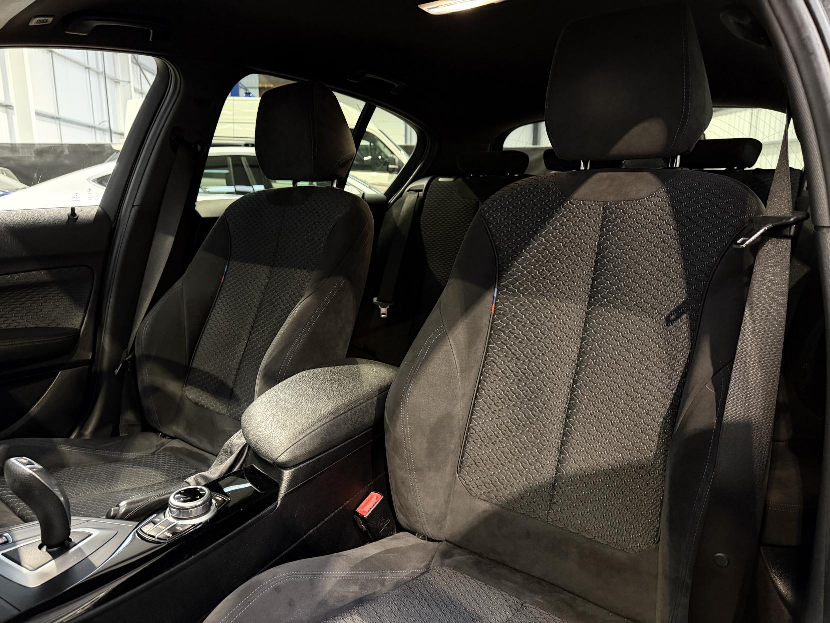 BMW 1 Series 2.0 118d M Sport Shadow Edition Hatchback 5dr Diesel Auto Euro 6 (s/s) (150 ps)