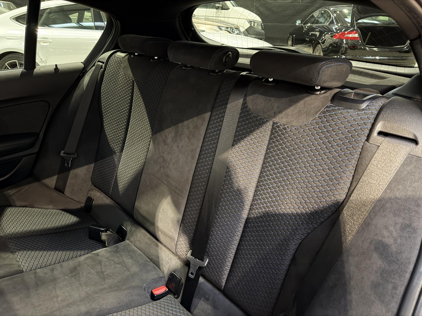 BMW 1 Series 2.0 118d M Sport Shadow Edition Hatchback 5dr Diesel Auto Euro 6 (s/s) (150 ps)