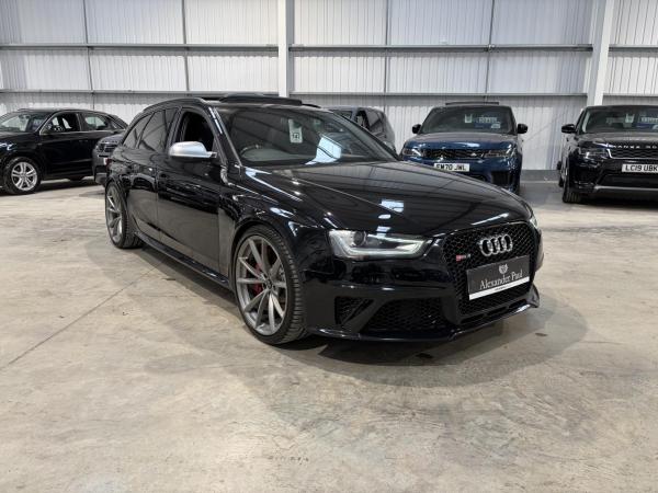 Audi RS4 Avant 4.2 FSI V8 Estate 5dr Petrol S Tronic quattro Euro 5 (450 ps)
