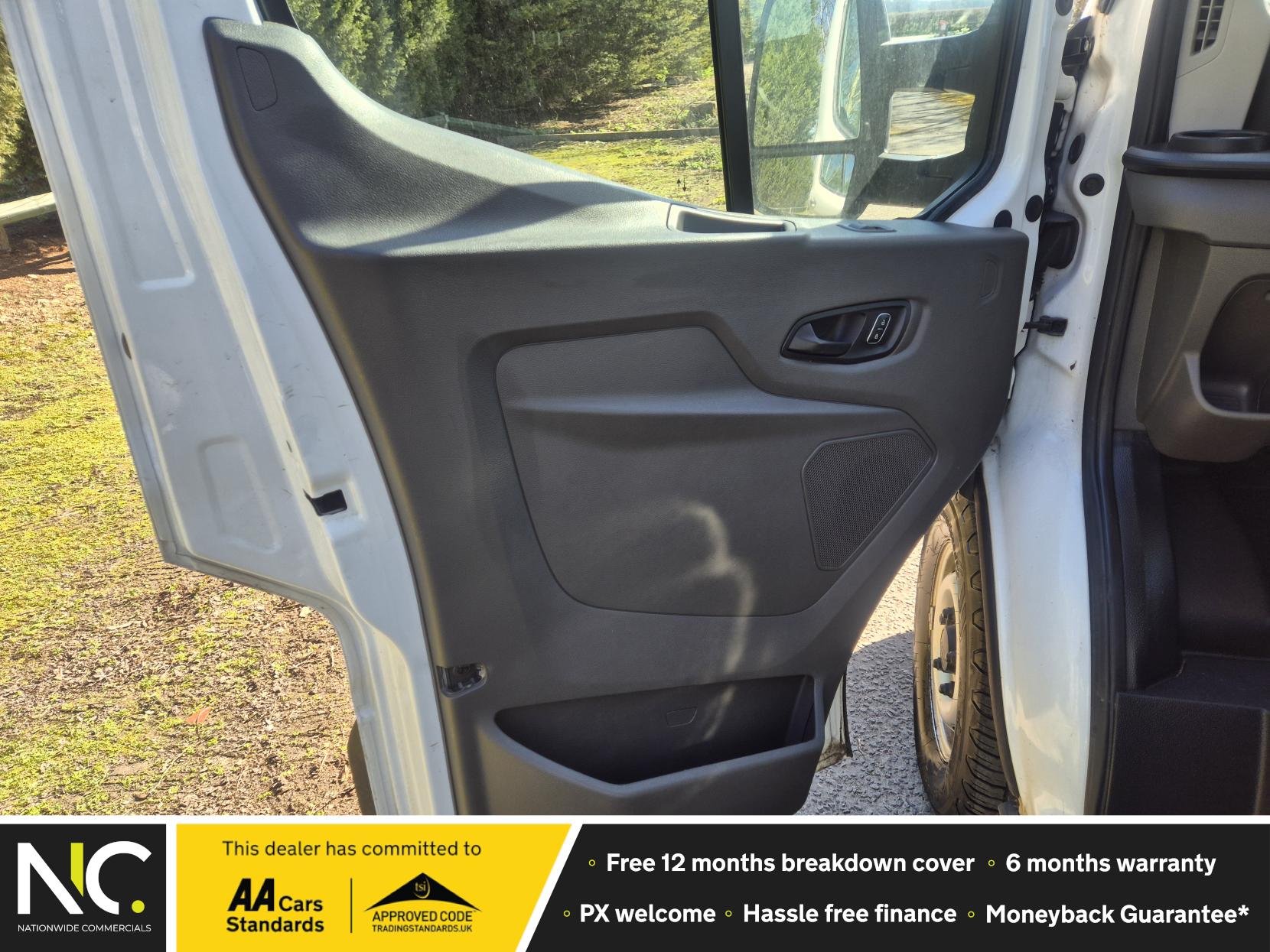 Ford Transit 2.0 350 EcoBlue Leader Luton 3dr Diesel Manual RWD L3 Euro 6 (s/s) (130 ps)