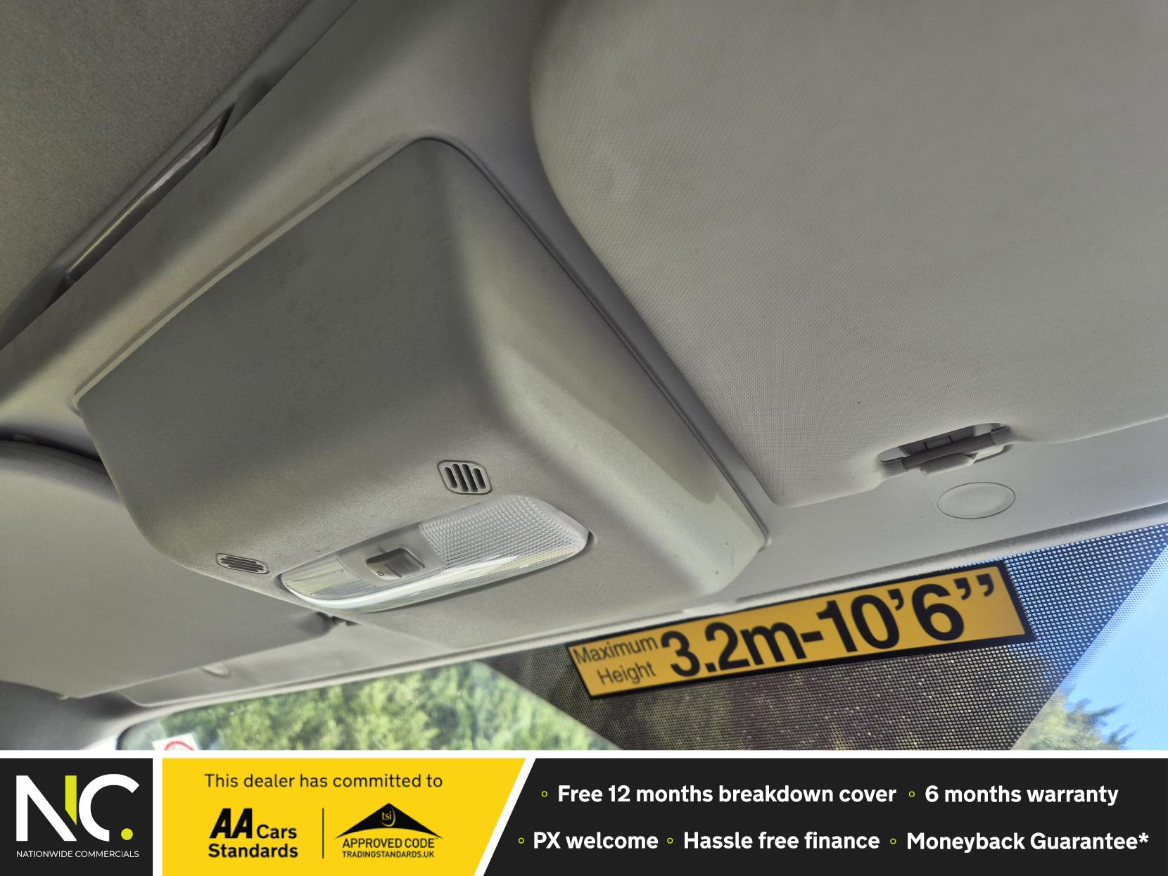 Ford Transit 2.0 350 EcoBlue Leader Luton 3dr Diesel Manual RWD L3 Euro 6 (s/s) (130 ps)